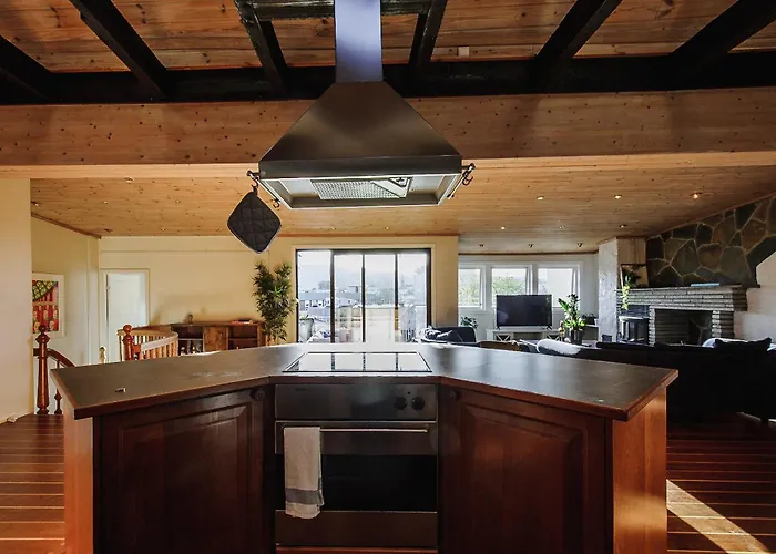 The View - Big In Center * Μπέργκεν