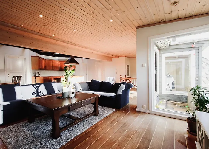 The View - Big In Center Apartment *