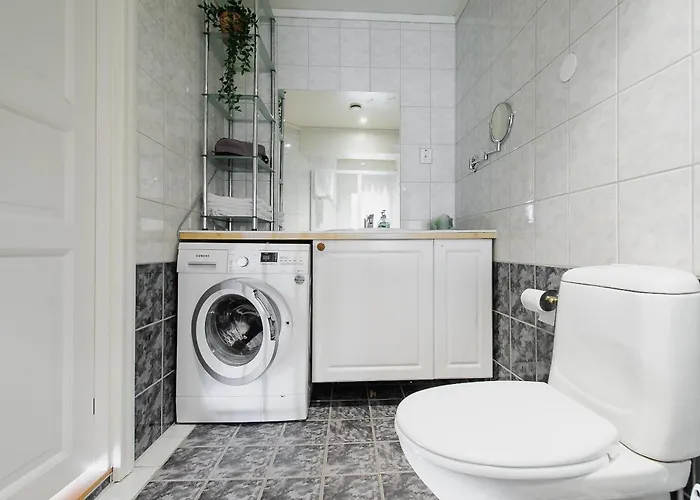 The View - Big In Center *